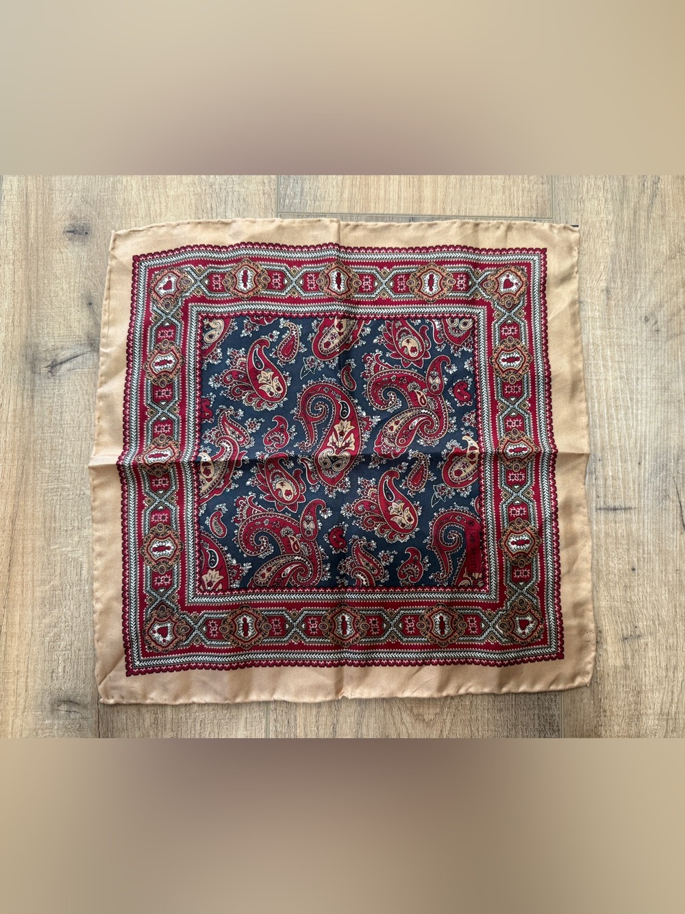 J.G. Hook 100% Silk Scarf Made in Japan Navy Beige Red Paisley Square Bag Neck